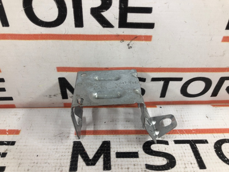 крепление аккумулятора, 300 рублей, Красноярск