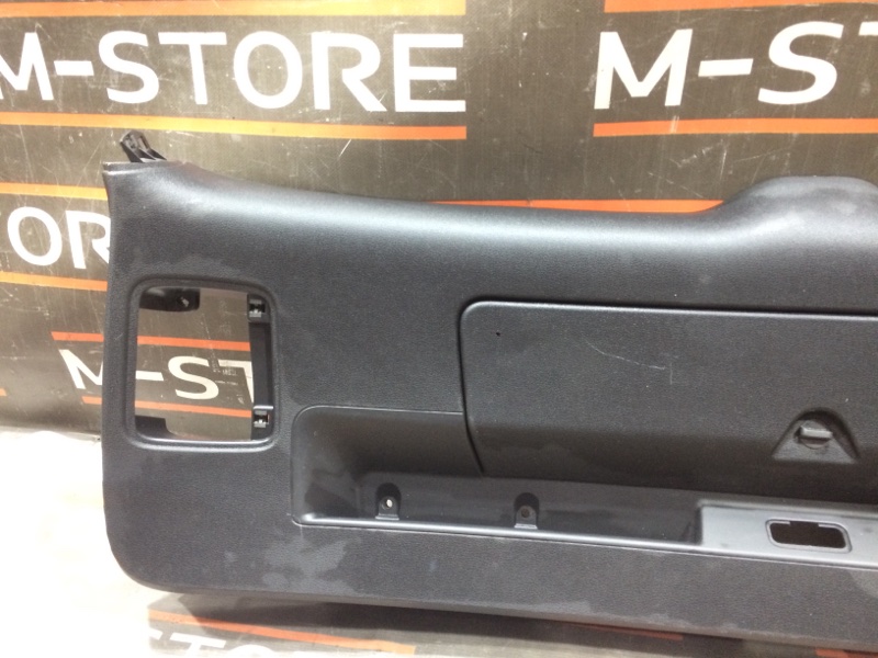 обшивка двери багажника, 980 рублей, Красноярск