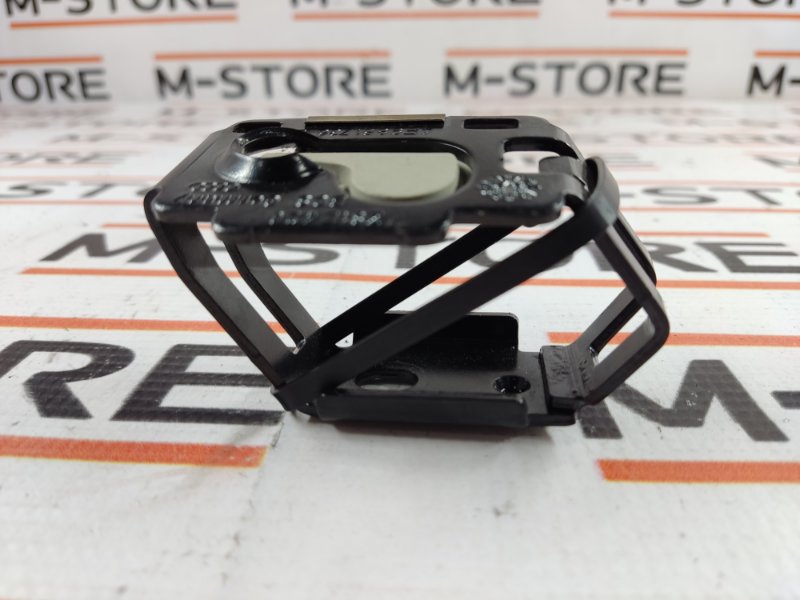 Кронштейн полки багажника, 340 рублей, Красноярск