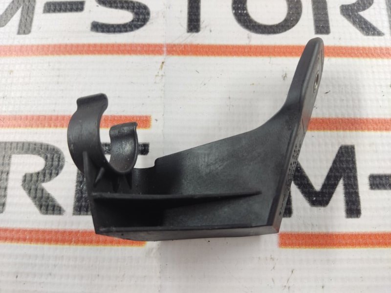 Держатель патрубка системы охлаждения, 190 рублей, Красноярск