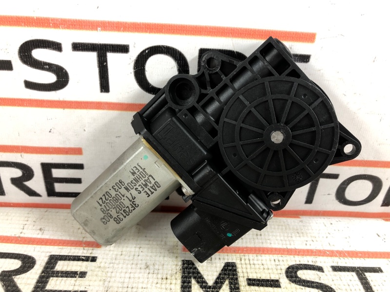 мотор стеклоподъемника, 670 рублей, Красноярск