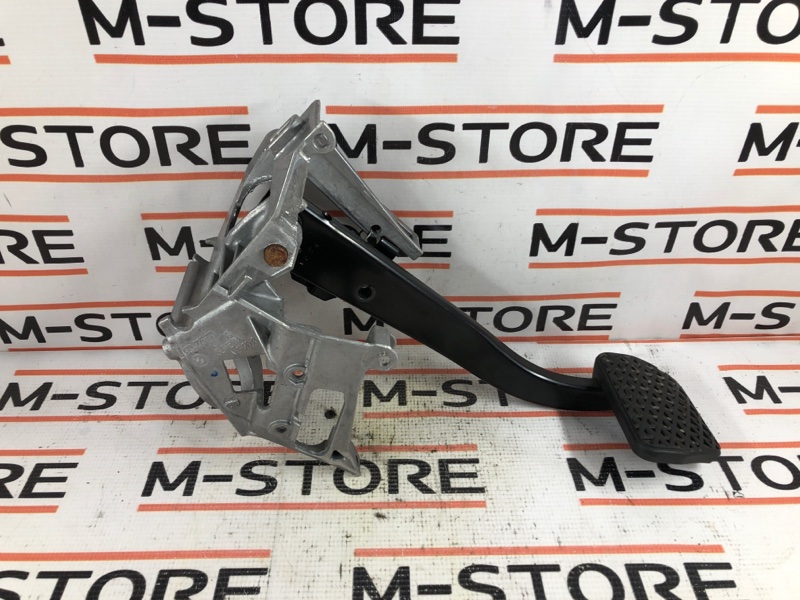 педаль тормоза, 670 рублей, Красноярск