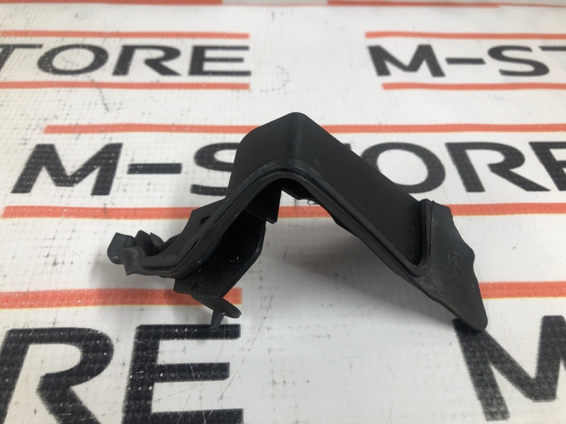 Уплотнитель капота, 280 рублей, Красноярск