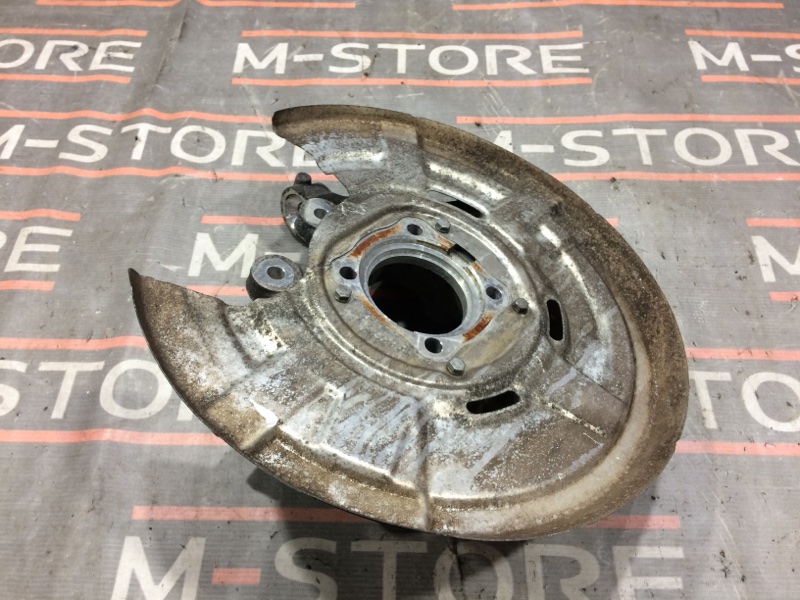 кулак поворотный, 1000 рублей, Красноярск