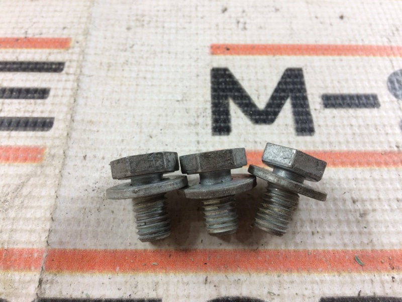 болт гидротрансформатора, 300 рублей, Красноярск