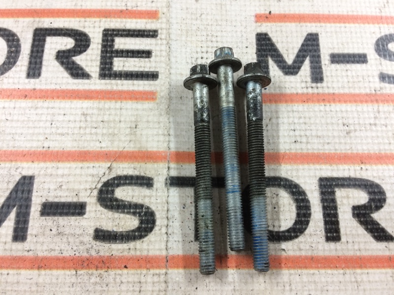 болт, 300 рублей, Красноярск