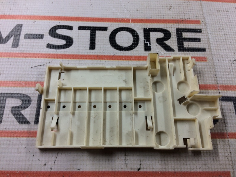 Крышка блока предохранителей, 190 рублей, Красноярск