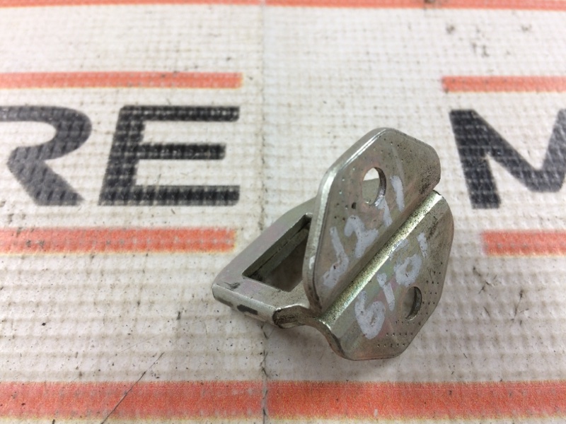 петля замка багажника, 190 рублей, Красноярск