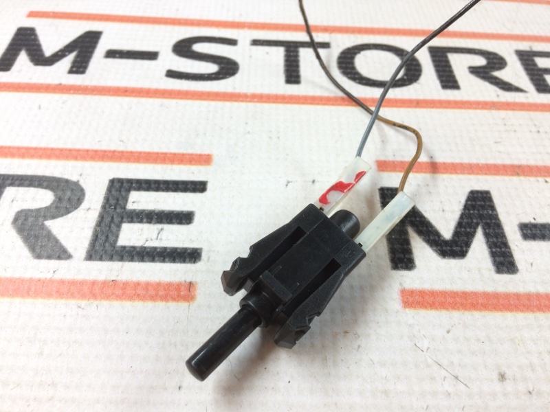 Концевик стояночного тормоза, 200 рублей, Красноярск