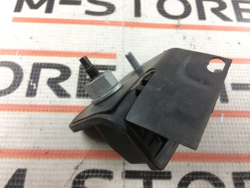 Отбойник багажника, 340 рублей, Красноярск