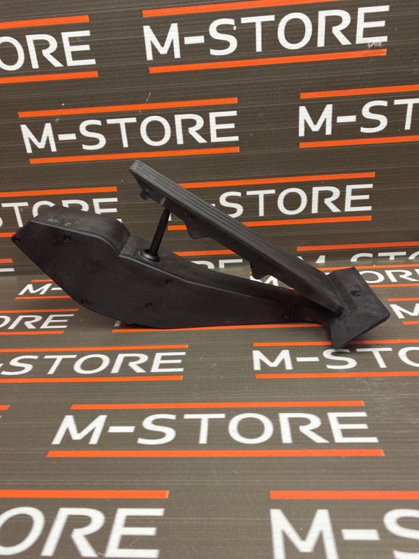 педаль газа, 500 рублей, Красноярск