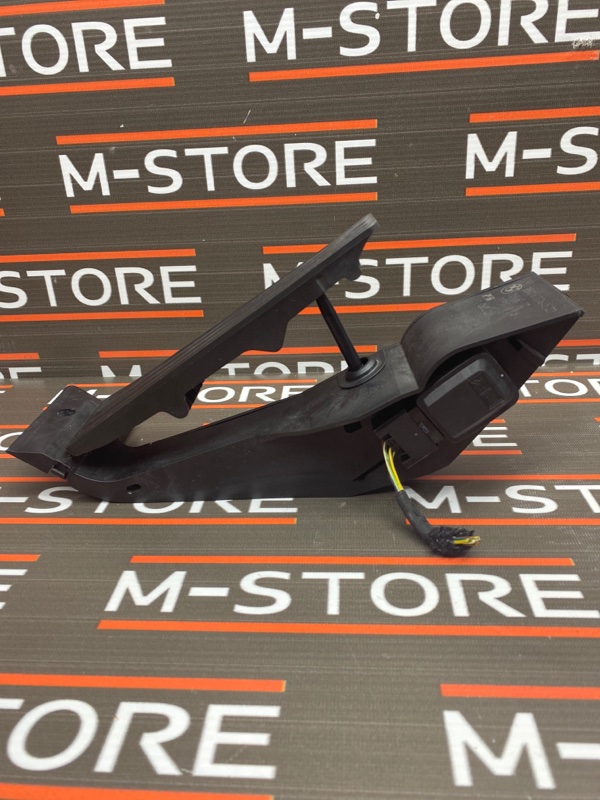 педаль газа, 500 рублей, Красноярск