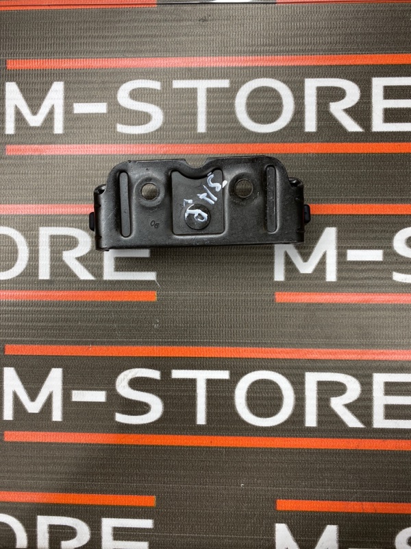 петля замка багажника, 300 рублей, Красноярск