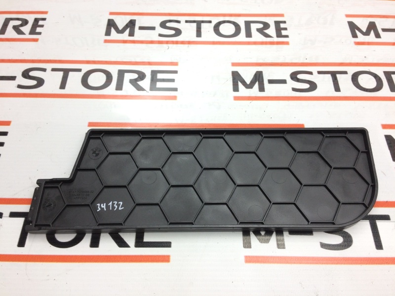 Пластик багажника, 200 рублей, Красноярск