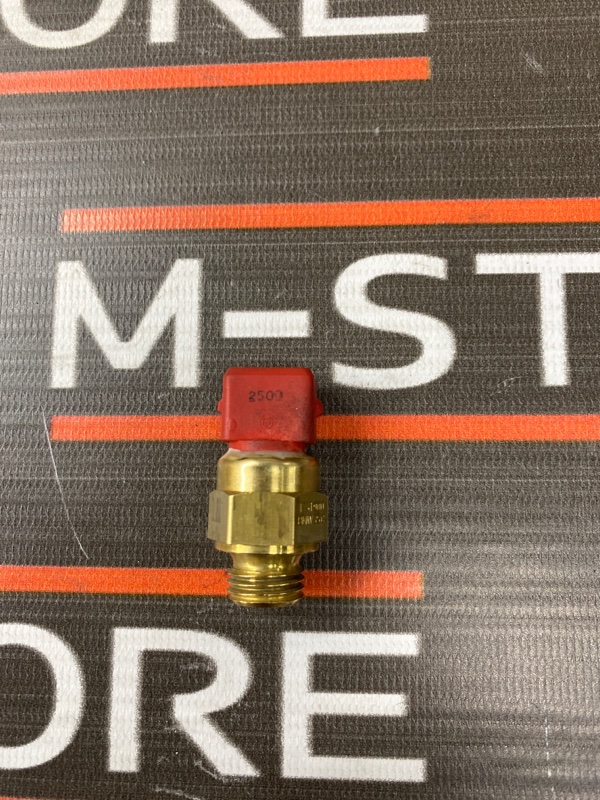 датчик температуры охлаждающей жидкости, 200 рублей, Красноярск