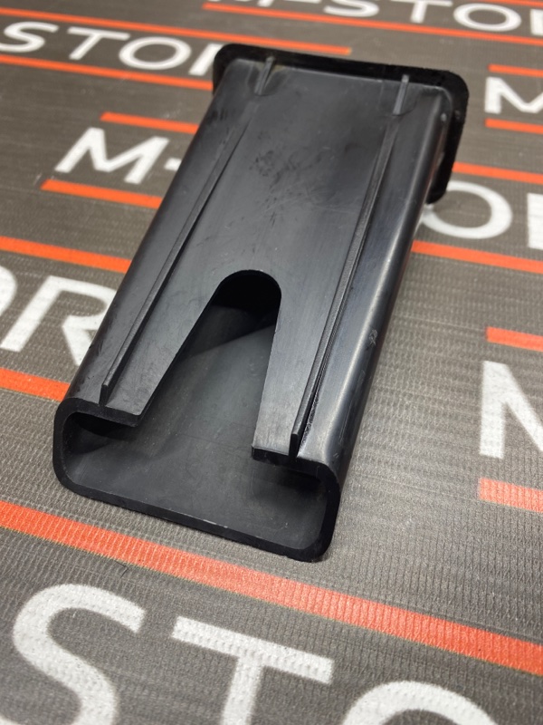 Водосток лобового стекла, 280 рублей, Красноярск