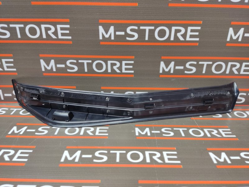 Накладка на порог салона, 500 рублей, Красноярск