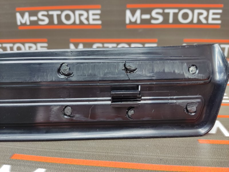 Накладка на порог салона, 500 рублей, Красноярск