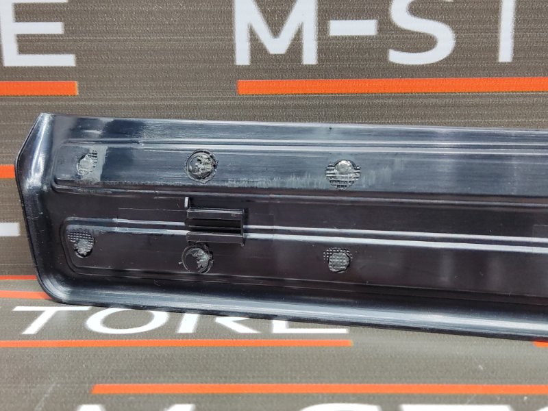 Накладка на порог салона, 350 рублей, Красноярск