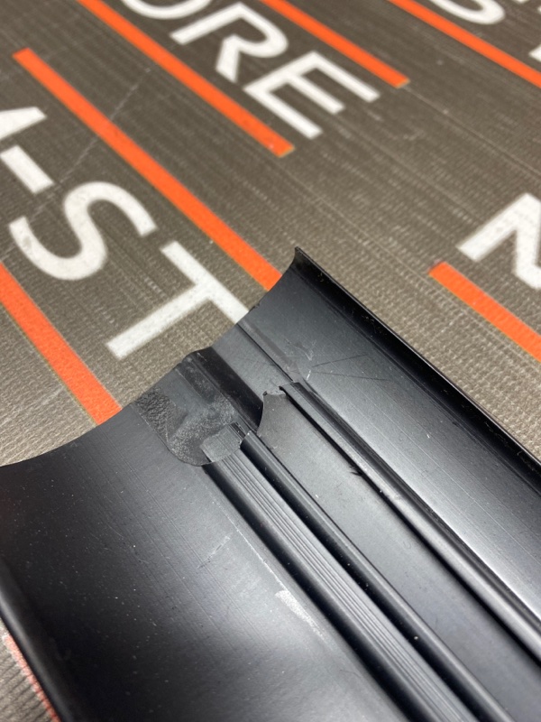 Накладка на порог салона, 200 рублей, Красноярск