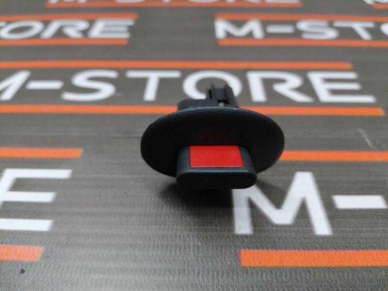 Кнопка разблокировки заднего сиденья, 350 рублей, Красноярск