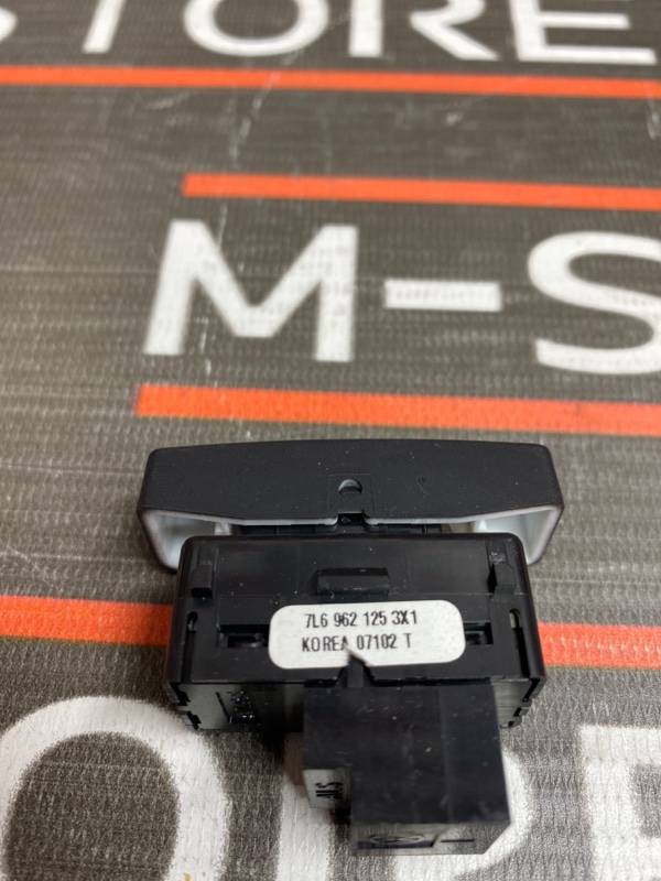 Кнопка центрального замка, 100 рублей, Красноярск