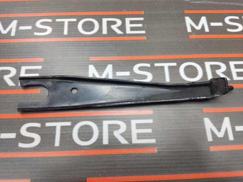 Кронштейн главного тормозного цилиндра, 300 рублей, Красноярск