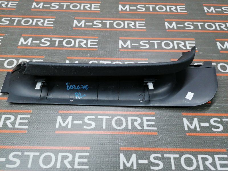 обшивка двери багажника, 300 рублей, Красноярск