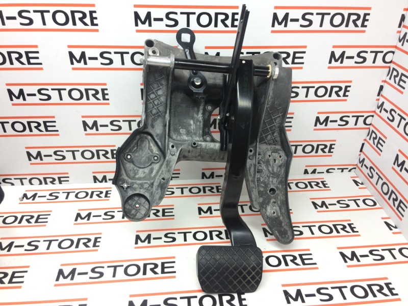 педаль тормоза, 350 рублей, Красноярск