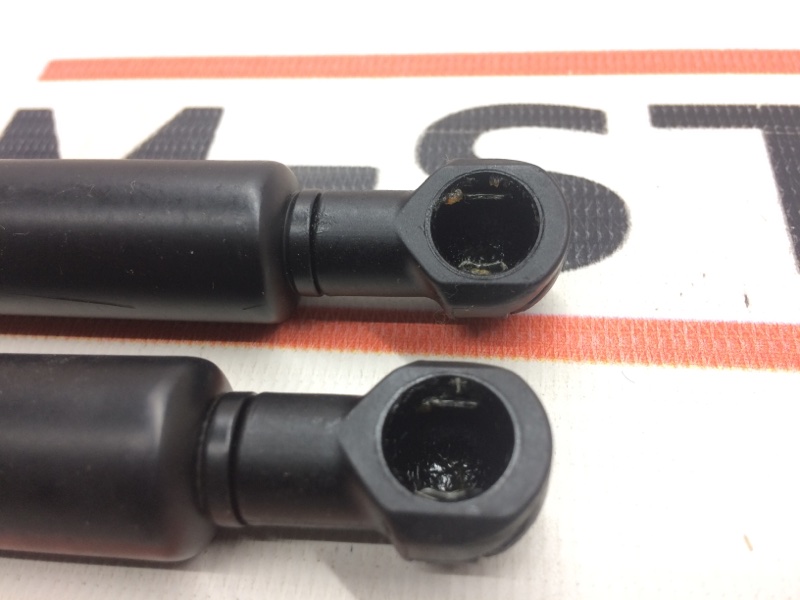 Амортизатор стекла багажника, 1000 рублей, Красноярск