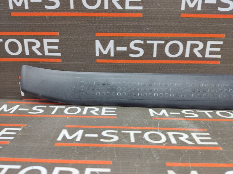 Накладка на порог салона, 350 рублей, Красноярск