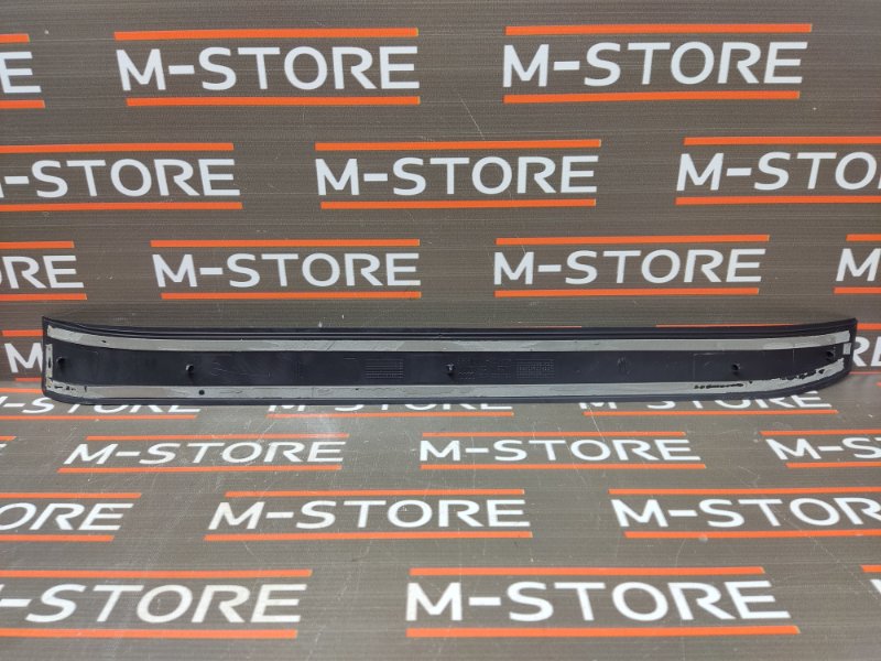 Накладка на порог салона, 350 рублей, Красноярск