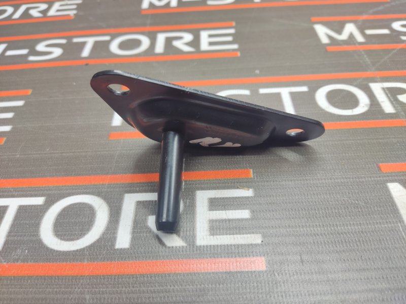 Кронштейн спинки заднего сиденья, 250 рублей, Красноярск