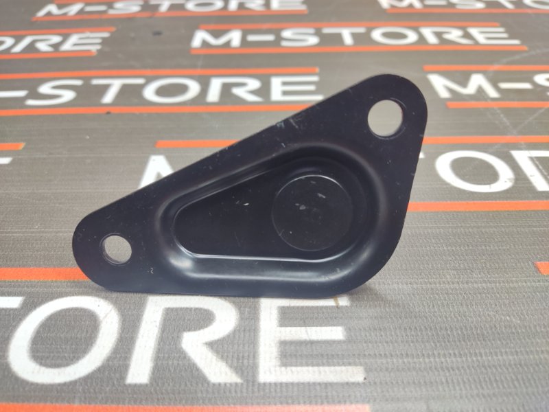 Кронштейн спинки заднего сиденья, 250 рублей, Красноярск