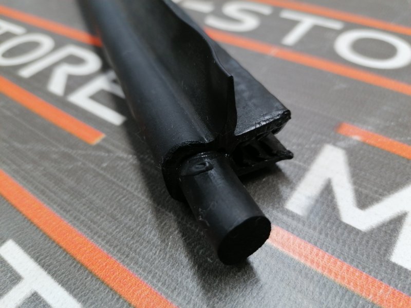 Уплотнитель капота, 340 рублей, Красноярск