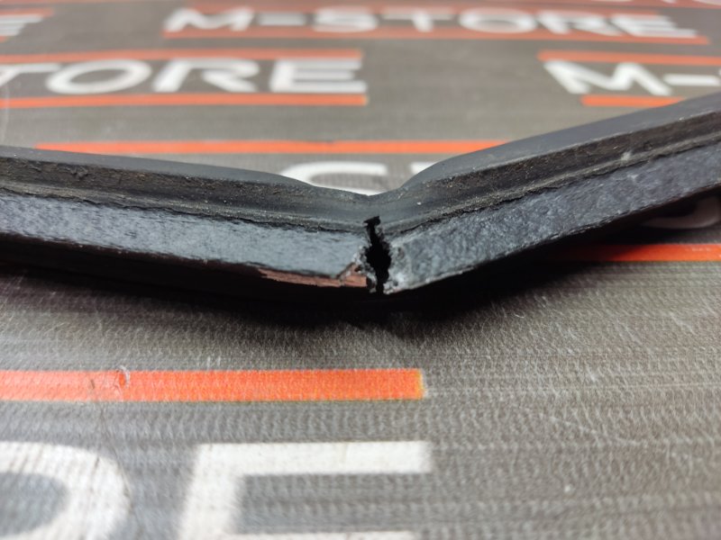 Уплотнитель капота, 190 рублей, Красноярск