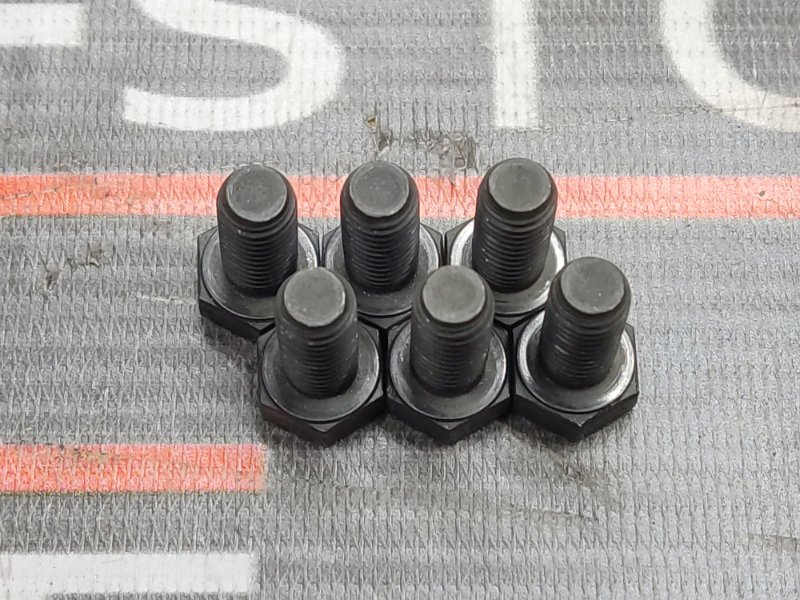 болт гидротрансформатора, 300 рублей, Красноярск