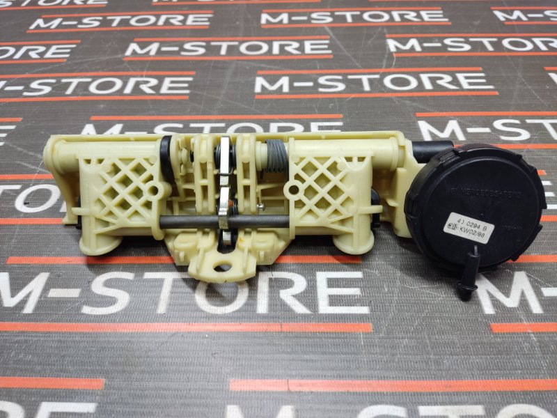 механизм складывания подголовника, 340 рублей, Красноярск