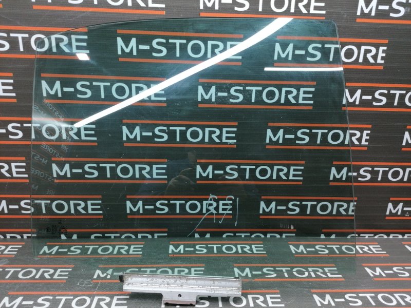 Стекло боковое, 670 рублей, Красноярск