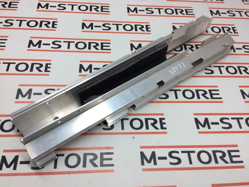 кронштейн направляющей шторки багажника, 630 рублей, Красноярск