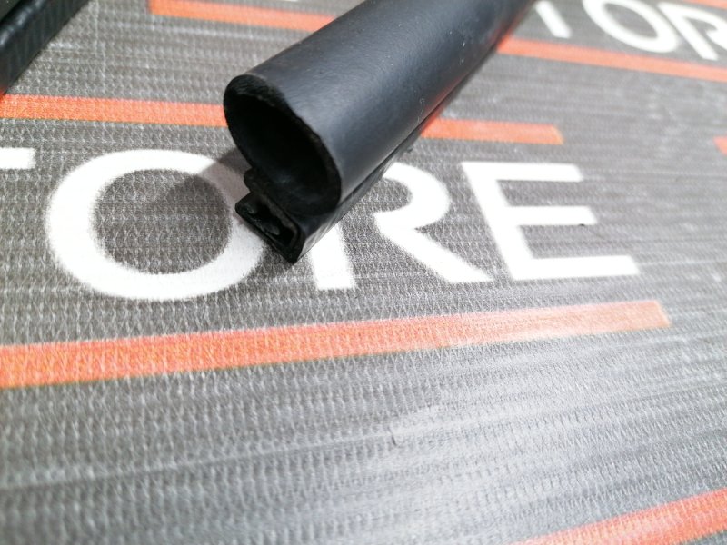 Уплотнитель капота, 510 рублей, Красноярск