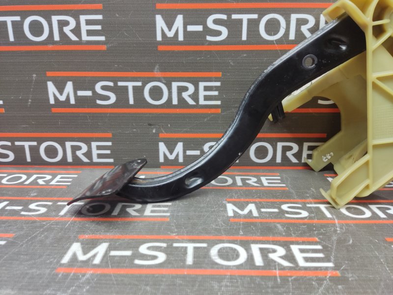 педаль тормоза, 670 рублей, Красноярск