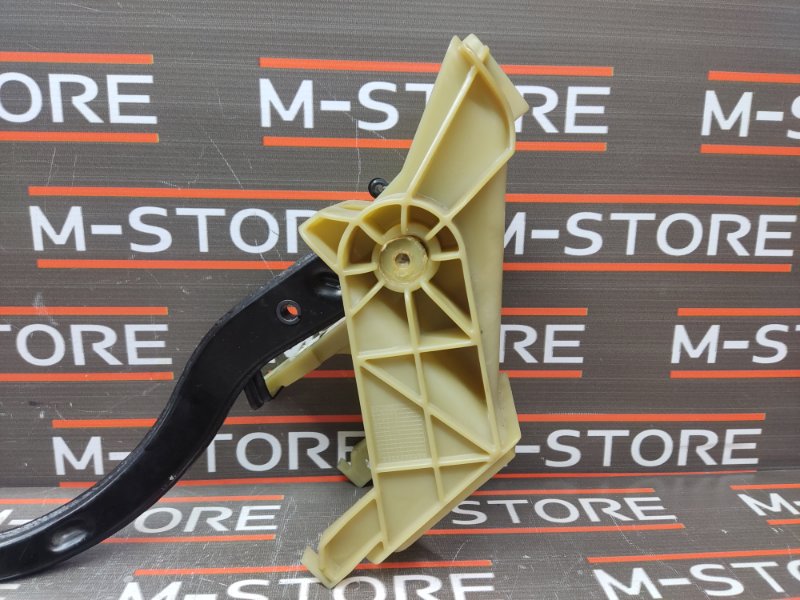 педаль тормоза, 670 рублей, Красноярск