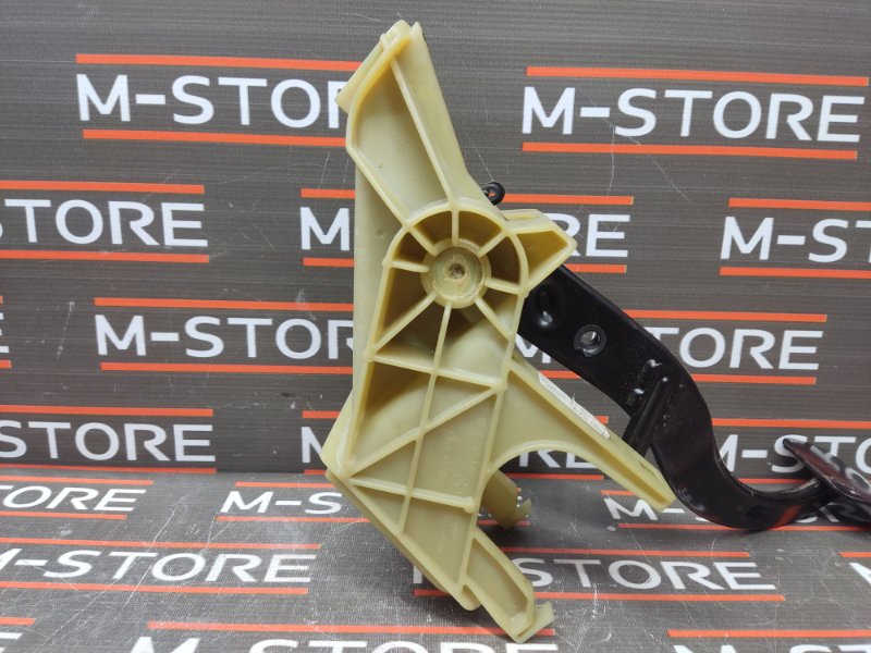 педаль тормоза, 670 рублей, Красноярск