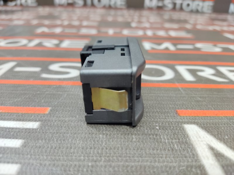 Кнопка люка, 300 рублей, Красноярск