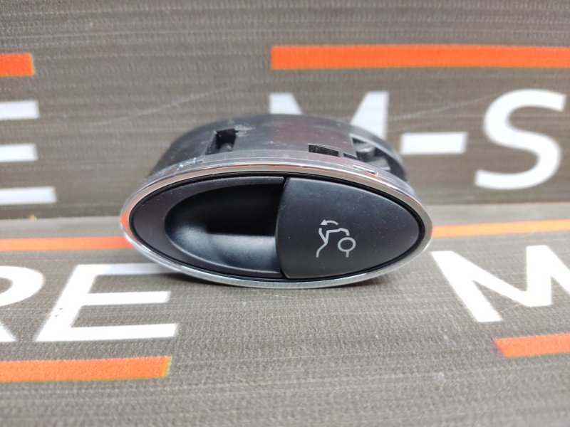 Кнопка открывания багажника, 300 рублей, Красноярск