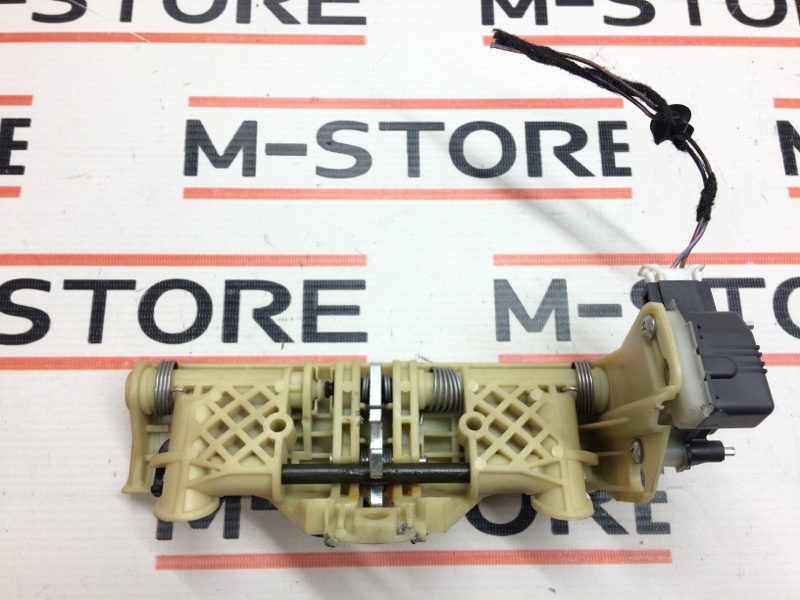 механизм складывания подголовника, 340 рублей, Красноярск