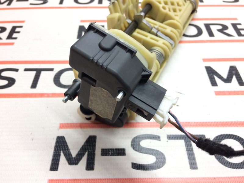 механизм складывания подголовника, 340 рублей, Красноярск