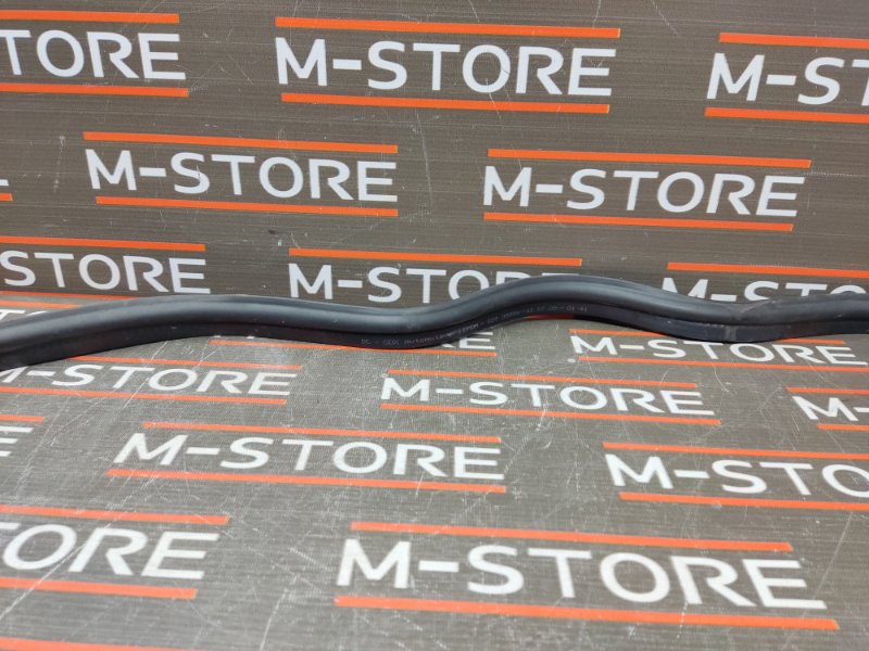 Уплотнитель капота, 340 рублей, Красноярск