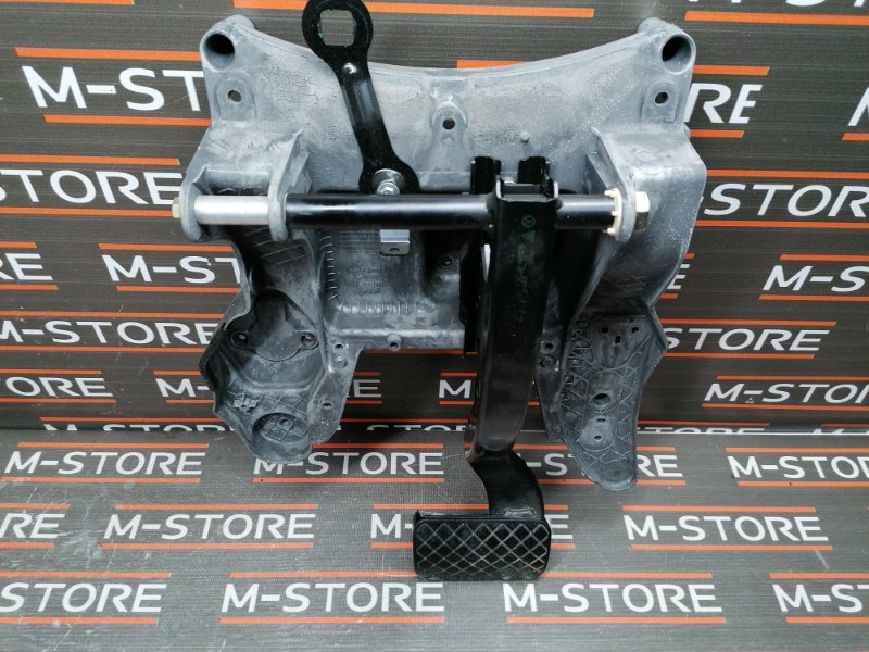 педаль тормоза, 350 рублей, Красноярск